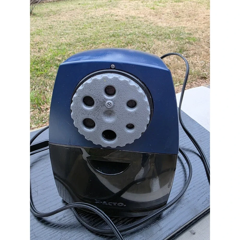 X-ACTO  Electric Pencil Sharpener School / Teacher Pro #1675  Automatic